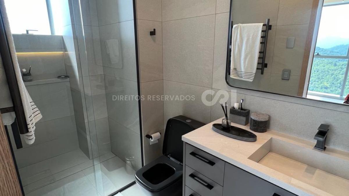 Apartamento com 3 suítes no Edifício Copenhagen na Barra Sul em Balneário Camboriú