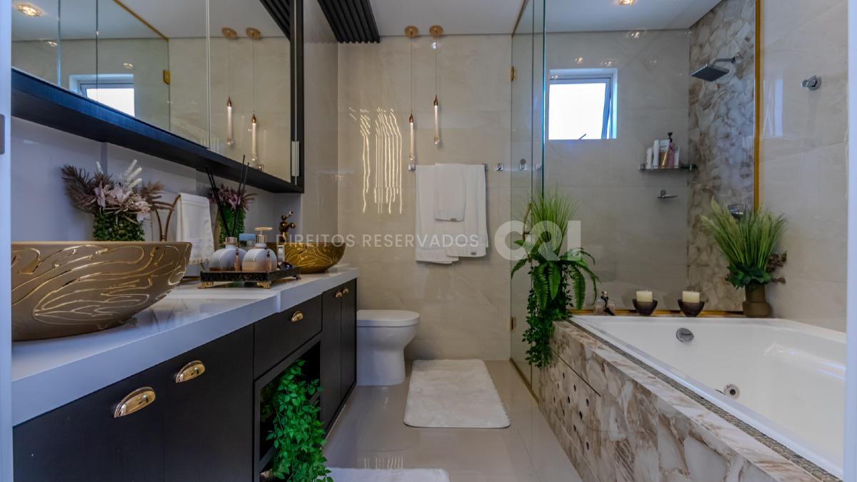 COPA: Apartamento com 3 suítes no Edifício Pienza na Meia Praia Itapema