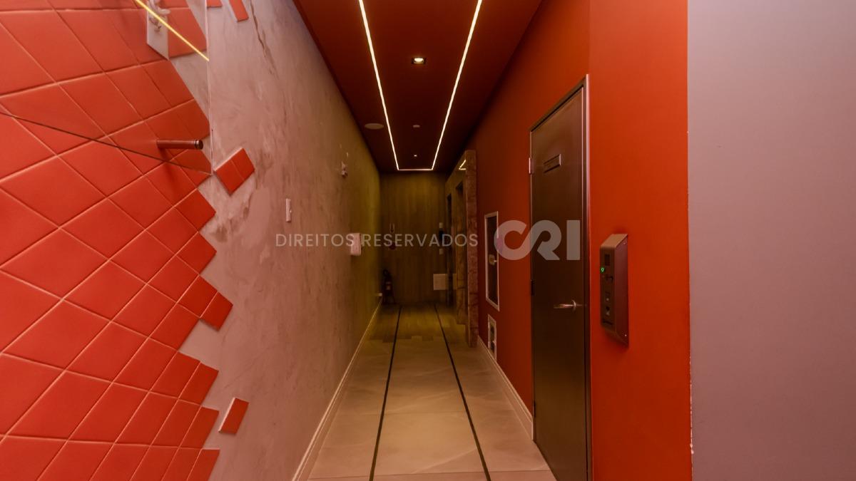 COPA: Apartamento com 3 suítes no Edifício Pienza na Meia Praia Itapema