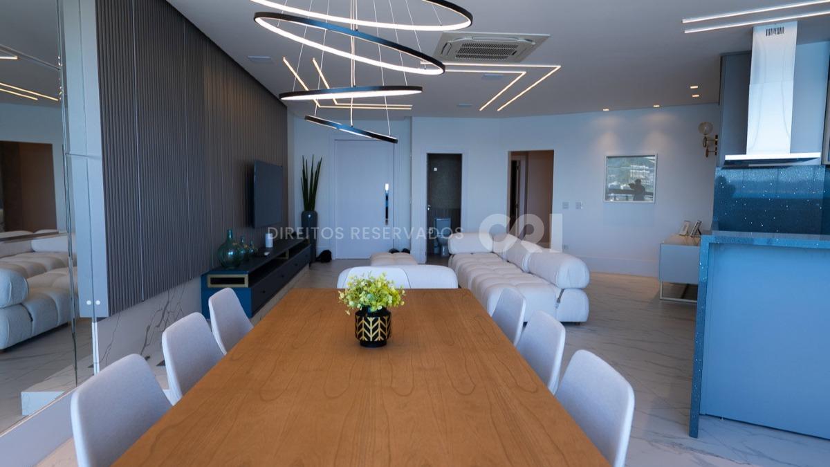 Apartamento com 4 suítes no Infinity Residence Club em Morretes Itapema