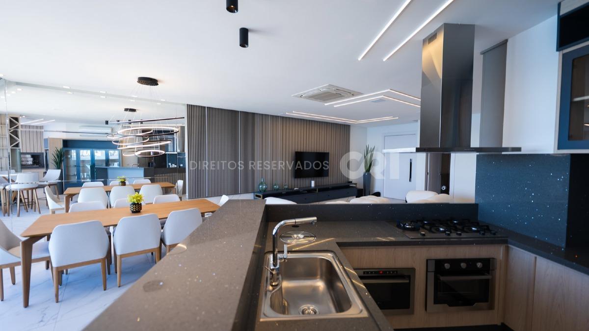 Apartamento com 4 suítes no Infinity Residence Club em Morretes Itapema