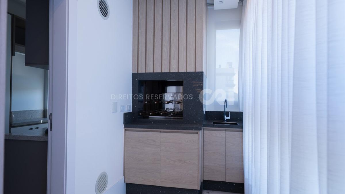 Apartamento com 4 suítes no Infinity Residence Club em Morretes Itapema