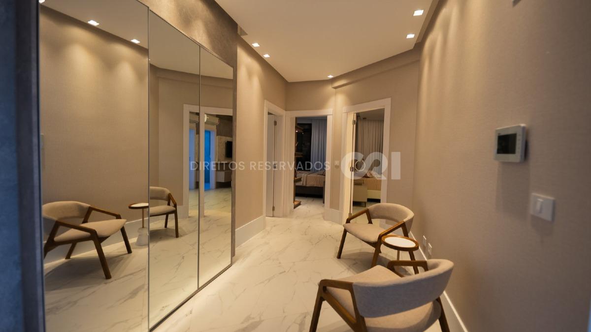 Apartamento com 4 suítes no Infinity Residence Club em Morretes Itapema