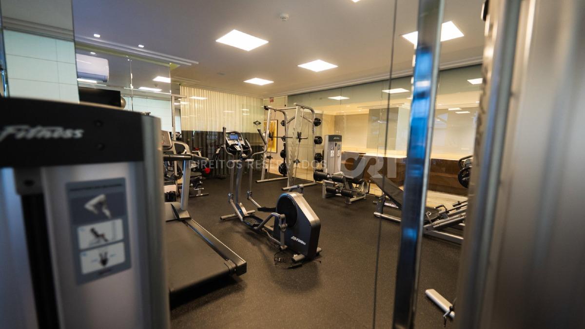 Apartamento com 4 suítes no Infinity Residence Club em Morretes Itapema