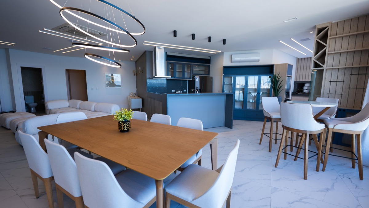 Apartamento com 4 suítes no Infinity Residence Club em Morretes Itapema