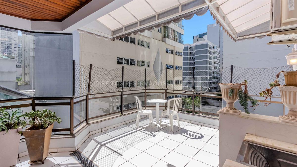 Cobertura no Residencial Dona Elenir com 3 quartos no Centro de Balneário Camboriú
