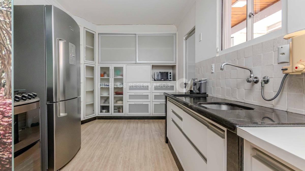 Cobertura no Residencial Dona Elenir com 3 quartos no Centro de Balneário Camboriú