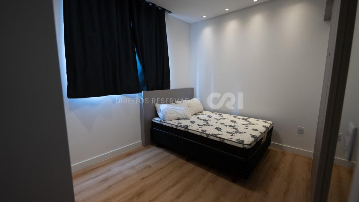 Apartamento com 3 suítes no Edifício Villa Guilhermina no Centro de Itapema