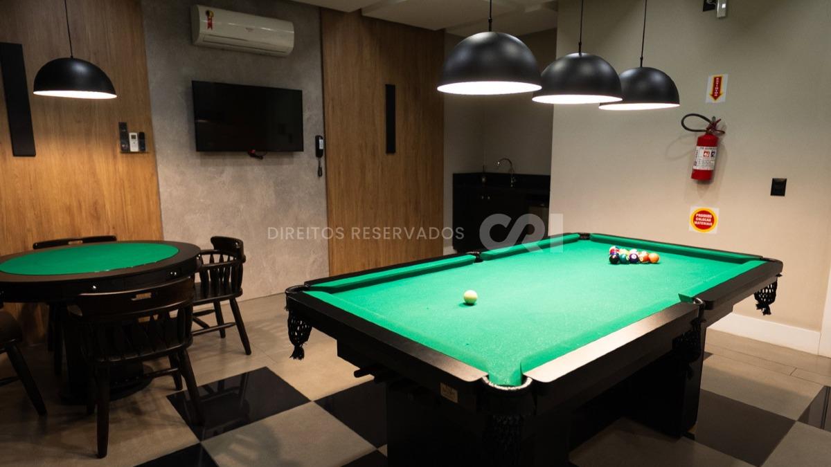 Apartamento com 3 suítes no Edifício Villa Guilhermina no Centro de Itapema