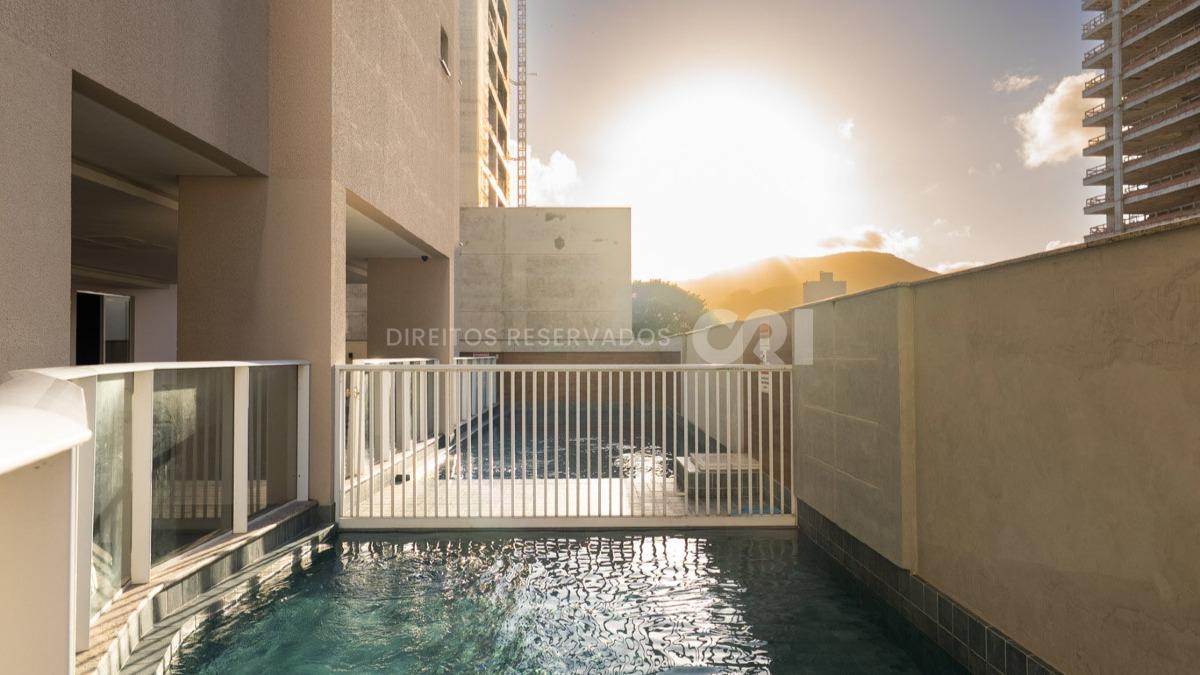 Apartamento com 3 suítes no Edifício Villa Guilhermina no Centro de Itapema