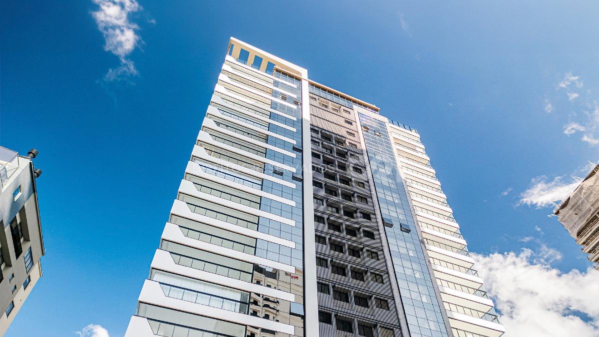COPA: Apartamento com 4 suítes Doha Tower na Meia Praia Itapema