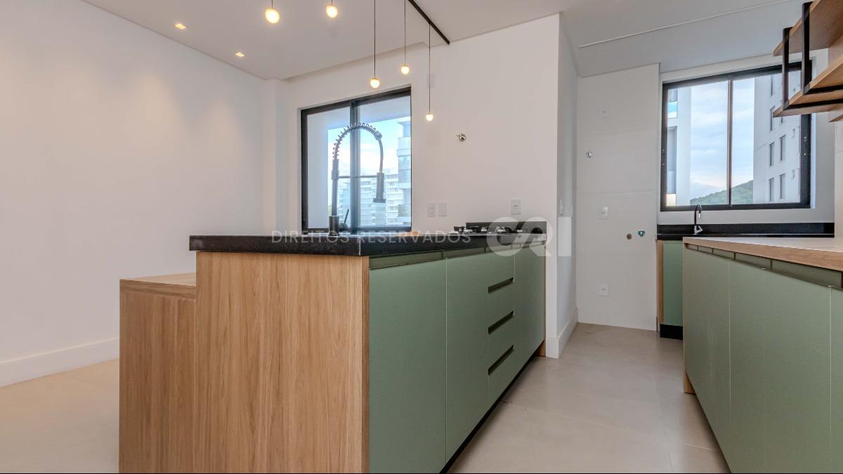 Apartamento com 3 quartos no Brava Vita na Praia Brava em Itajaí