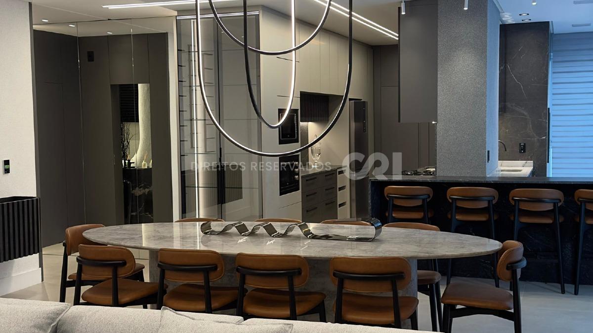 Apartamento com 3 suítes no Nizuc Residence na Meia Praia em Itapema