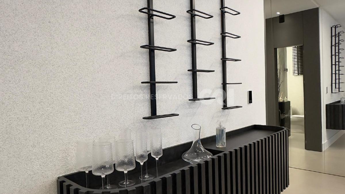 Apartamento com 3 suítes no Nizuc Residence na Meia Praia em Itapema
