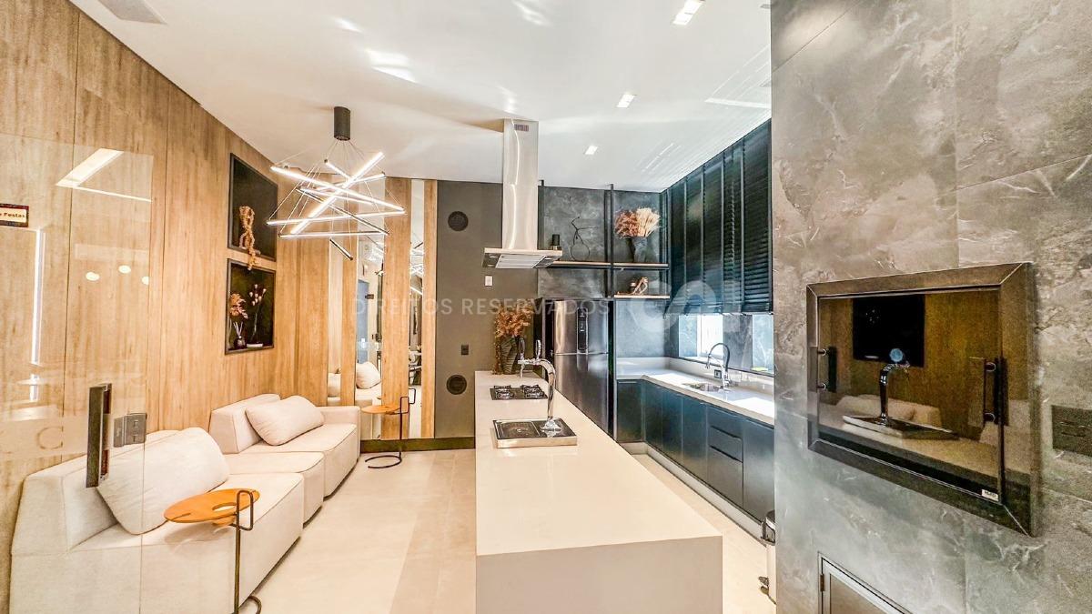 Apartamento com 3 suítes no Nizuc Residence na Meia Praia em Itapema
