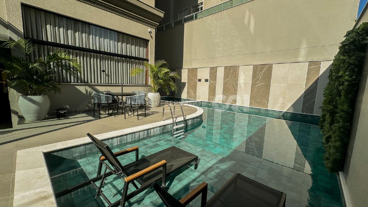 Apartamento com 3 suítes no Nizuc Residence na Meia Praia em Itapema