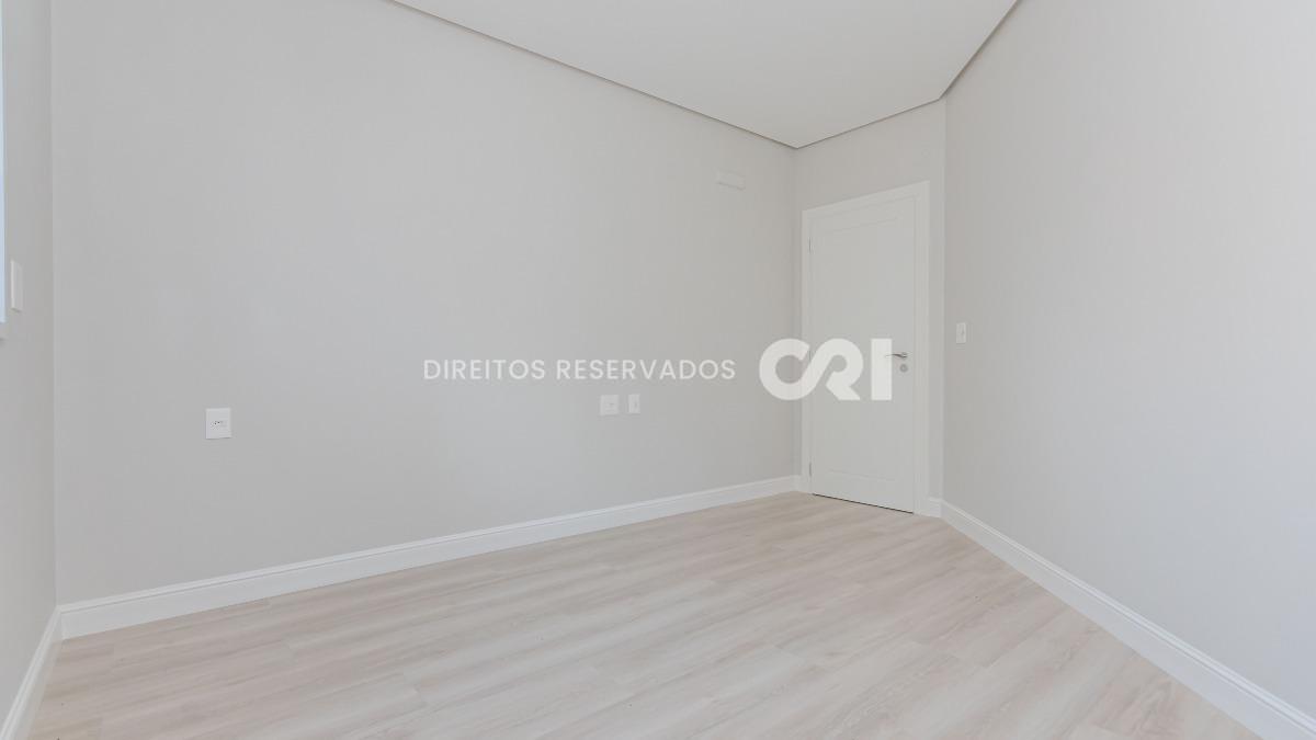 Apartamento com 4 suítes Le Biarritz Résidence na Meia Praia em Itapema