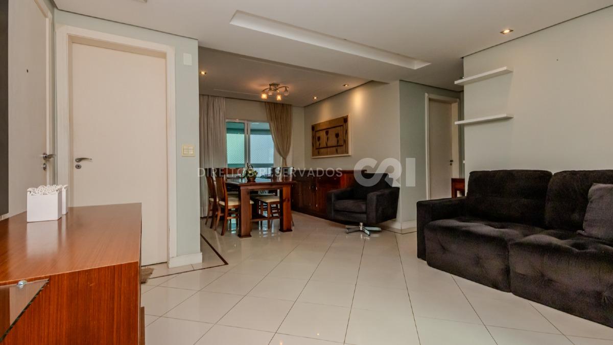 Apartamento com 2 suítes no Villaggio Di Roma no Centro de Balneário Camboriú