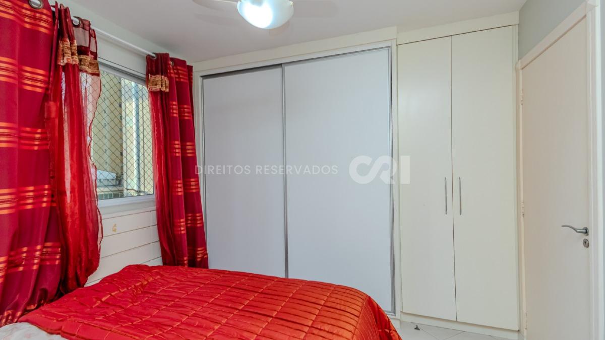 Apartamento com 2 suítes no Villaggio Di Roma no Centro de Balneário Camboriú