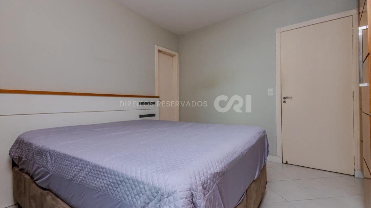 Apartamento com 2 suítes no Villaggio Di Roma no Centro de Balneário Camboriú