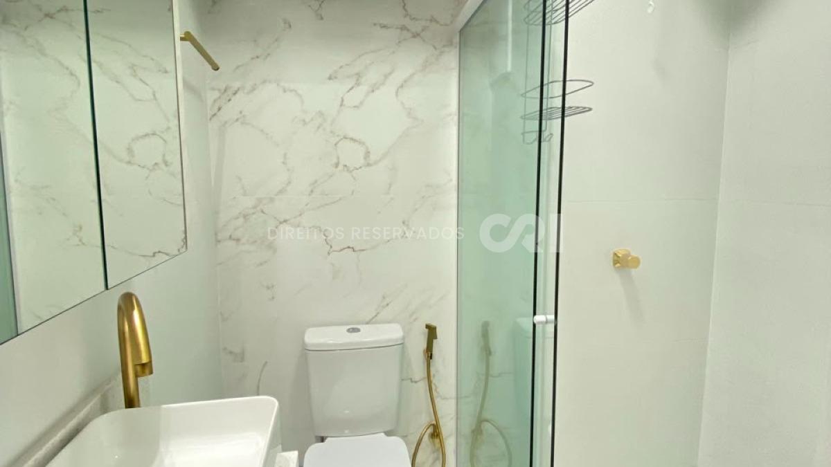 Apartamento com 2 Quartos no Edifício Teorema na Barra Sul de Balneário Camboriú