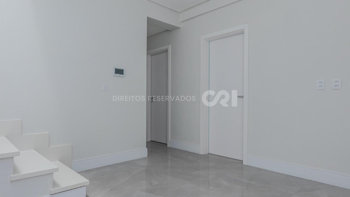 Cobertura Duplex com 3 Suítes no Brava Center Residence na Praia Brava em Itajaí