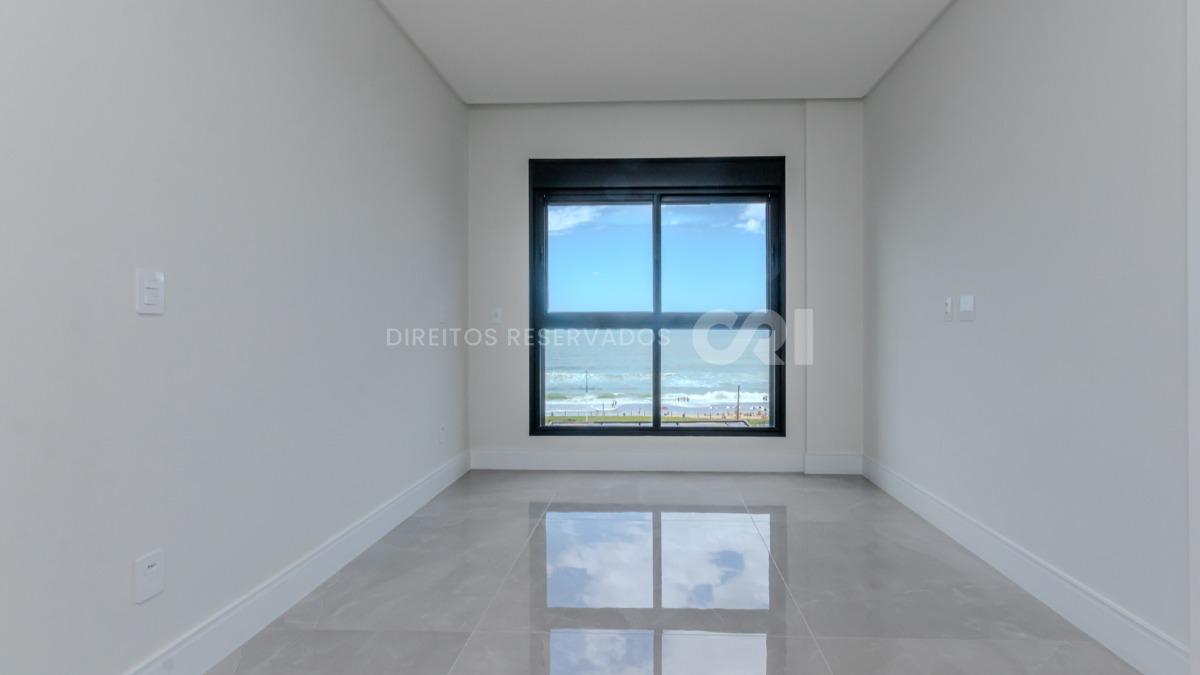 Cobertura Duplex com 3 Suítes no Brava Center Residence na Praia Brava em Itajaí