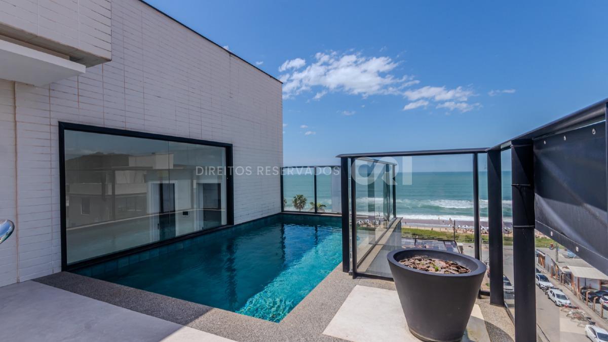Cobertura Duplex com 3 Suítes no Brava Center Residence na Praia Brava em Itajaí
