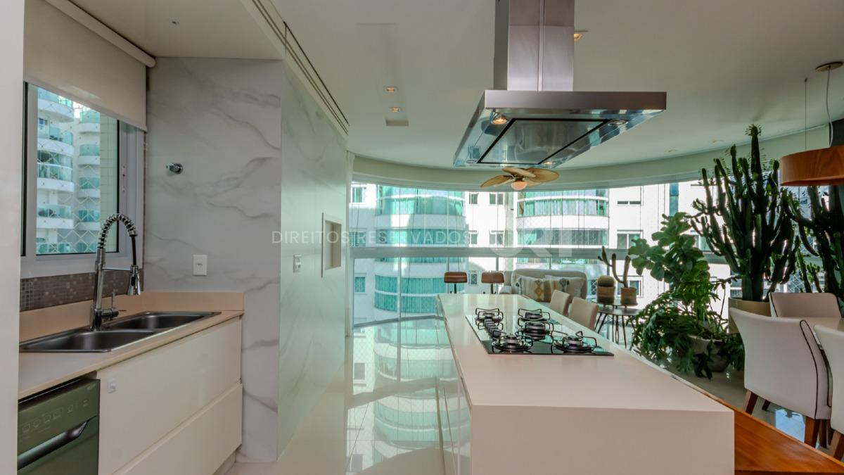 Apartamento com 3 quartos no Brava Beach Aroeira na Praia Brava em Itajaí