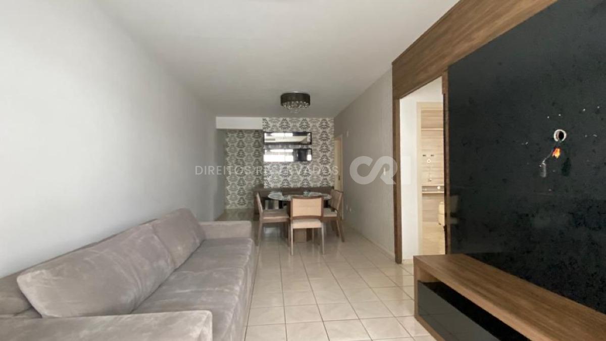 Apartamento com 2 quartos no Edifício Ágata no Centro de Balneário Camboriú