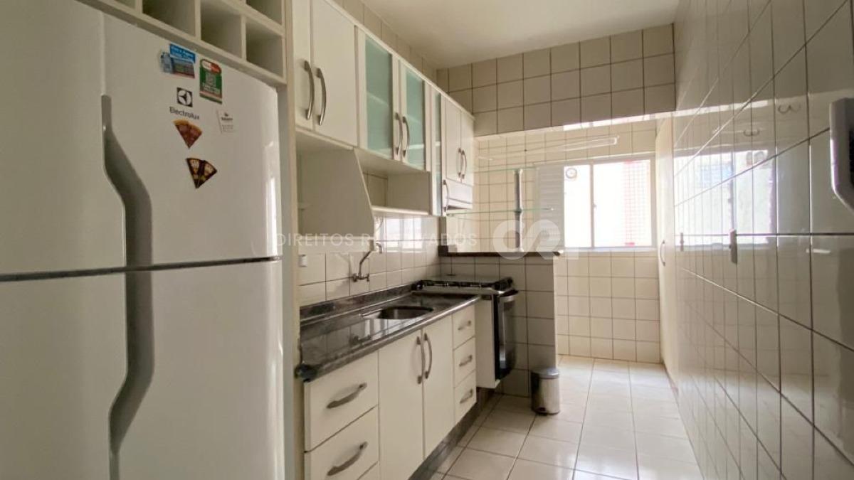 Apartamento com 2 quartos no Edifício Ágata no Centro de Balneário Camboriú
