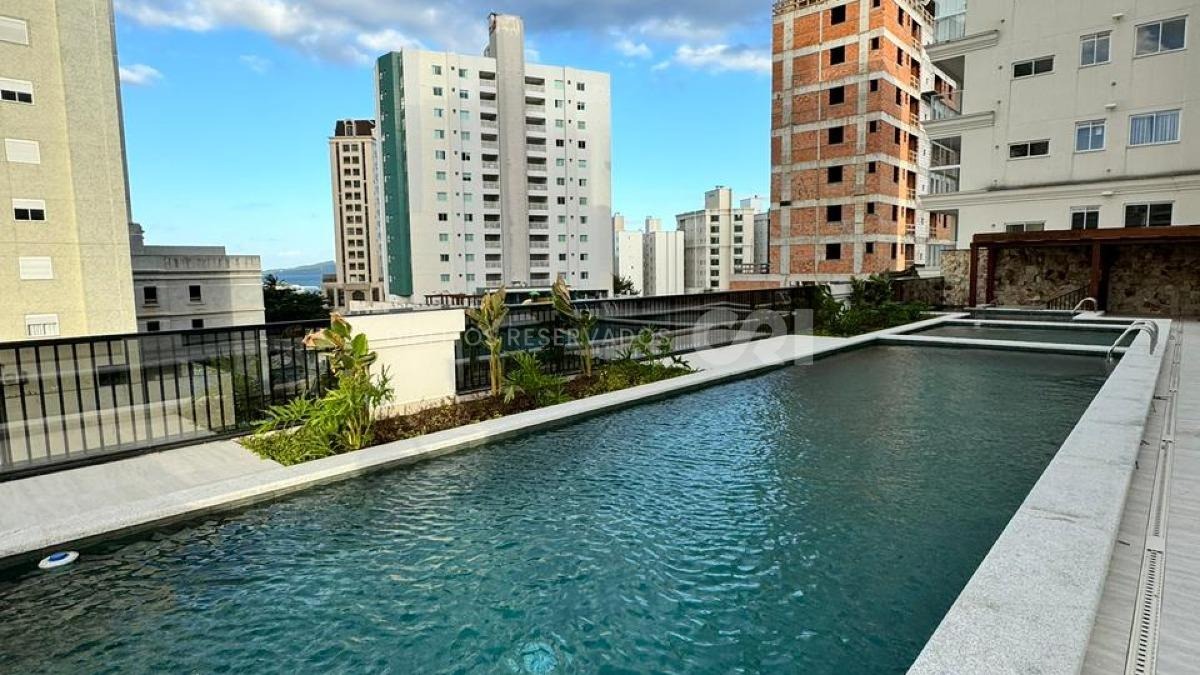 Apartamento com 3 suítes no Edifício Sol Nascente no Canto da Praia, Itapema