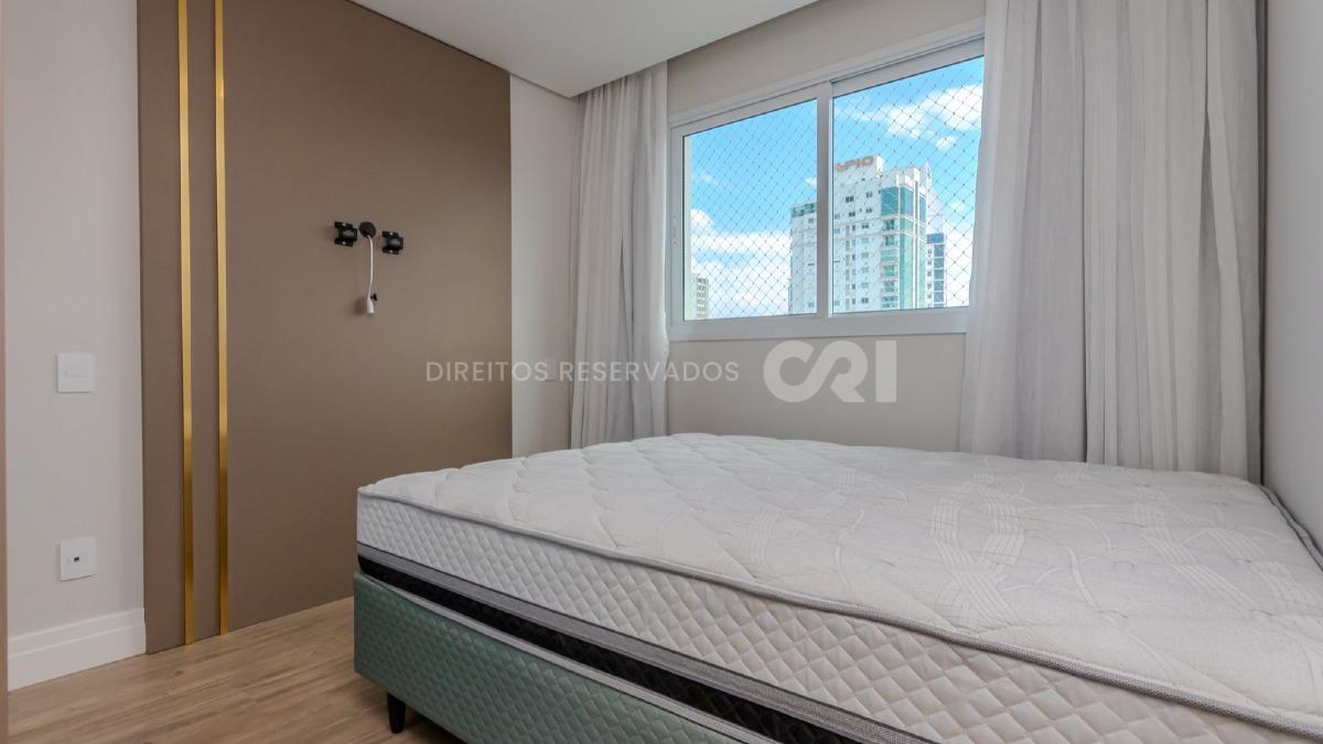 Apartamento com 4 quartos no Elenzaga Tower no Centro de Balneário Camboriú