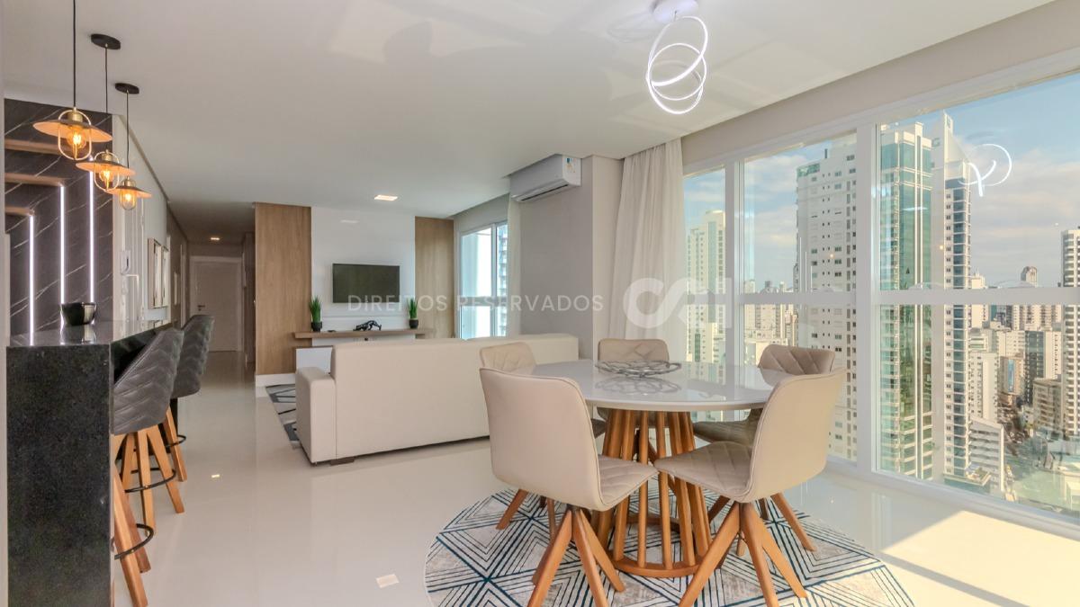 Apartamento com 4 quartos no Elenzaga Tower no Centro de Balneário Camboriú