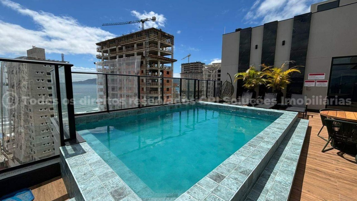 Apartamento no Edifício Laguna com 03 suítes em Balneário Perequê, Porto Belo
