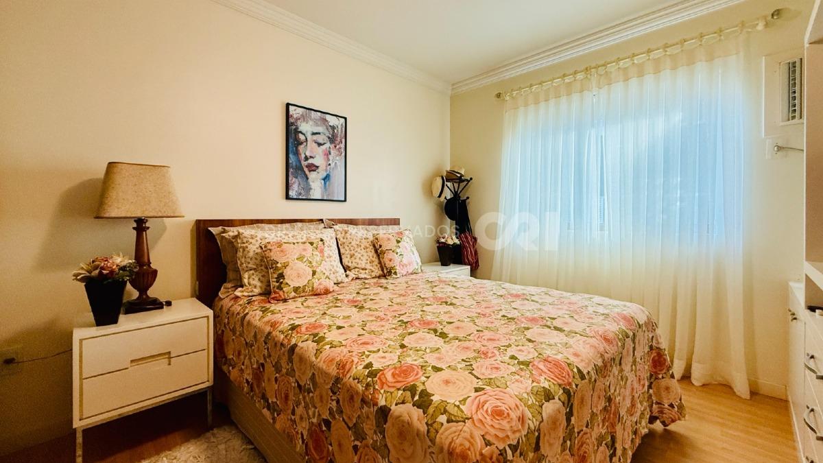 Apartamento com 3 Suítes Frente Mar no Arc de Triomphe no Pioneiros em Balneário Camboriú