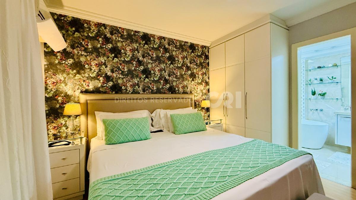 Apartamento com 3 Suítes Frente Mar no Arc de Triomphe no Pioneiros em Balneário Camboriú