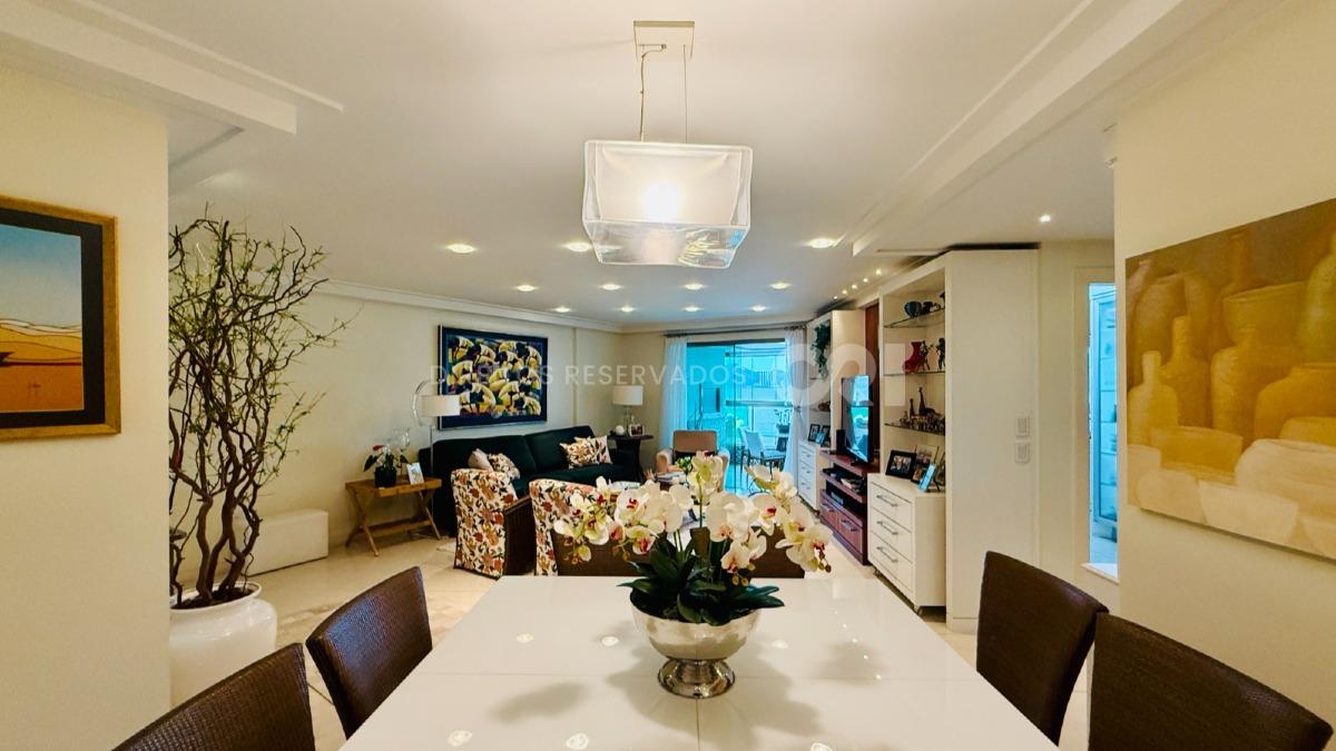 Apartamento com 3 Suítes Frente Mar no Arc de Triomphe no Pioneiros em Balneário Camboriú