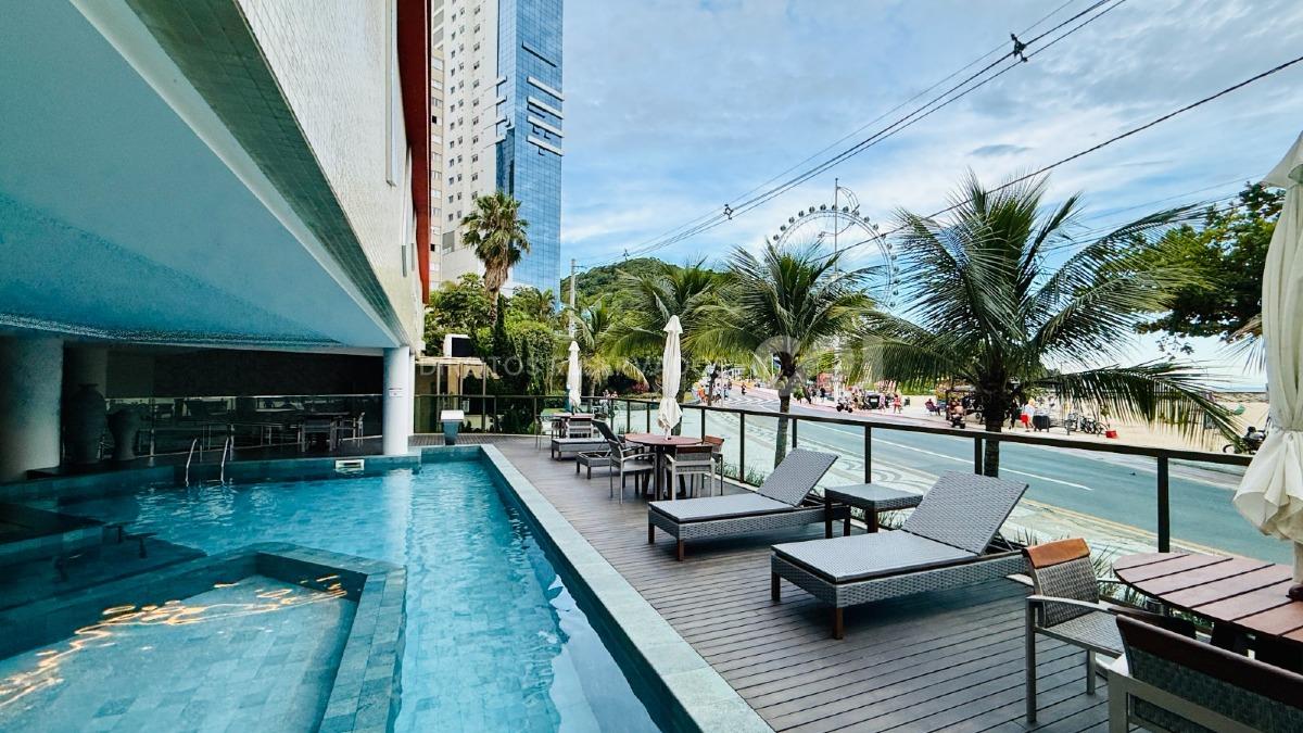 Apartamento com 3 Suítes Frente Mar no Arc de Triomphe no Pioneiros em Balneário Camboriú