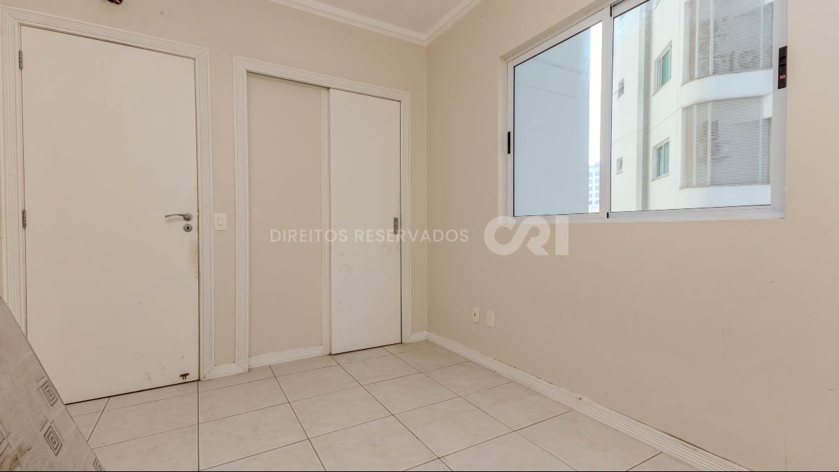 Apartamento com 3 quartos no Edificio Imperialle no Pioneiros em Balneario Camboriú