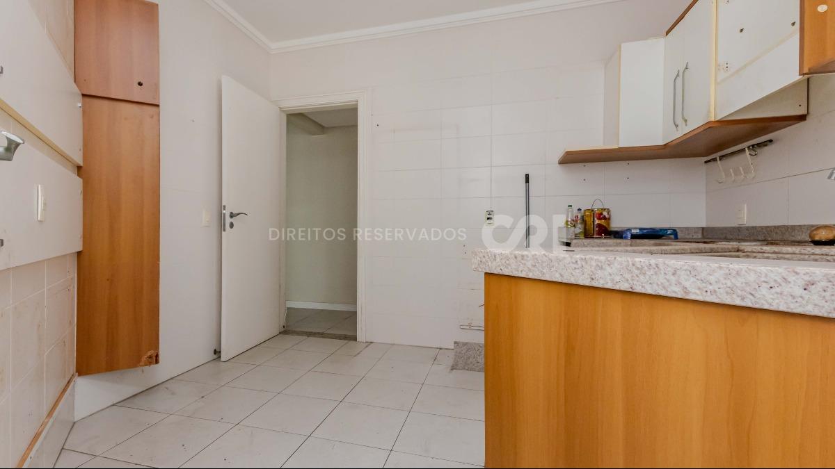Apartamento com 3 quartos no Edificio Imperialle no Pioneiros em Balneario Camboriú
