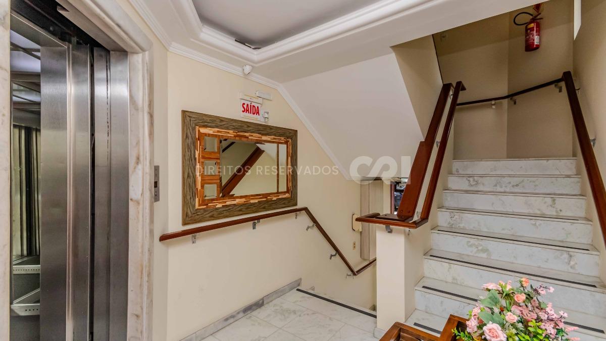 Apartamento com 3 quartos no Edifício Sagres no Centro de Itajaí