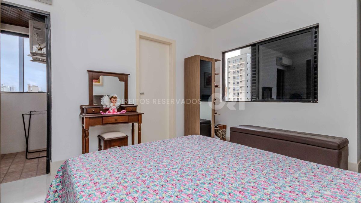 Apartamento com 3 quartos no Edifício Sagres no Centro de Itajaí