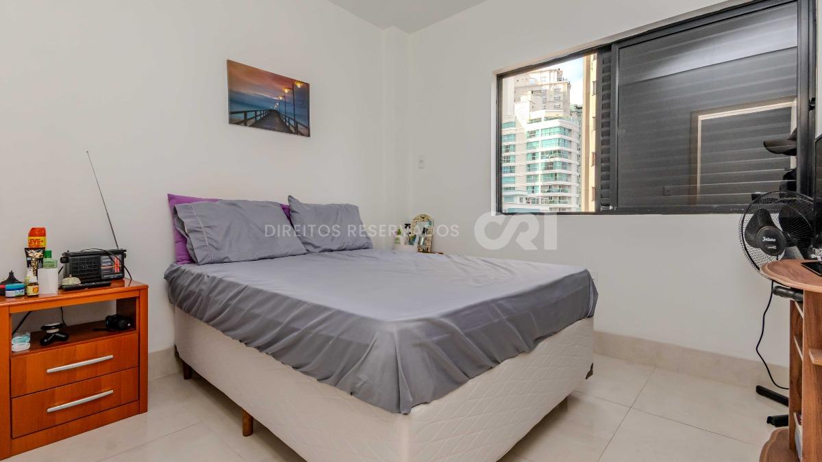 Apartamento com 3 quartos no Edifício Sagres no Centro de Itajaí