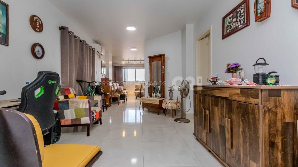 Apartamento com 3 quartos no Edifício Sagres no Centro de Itajaí