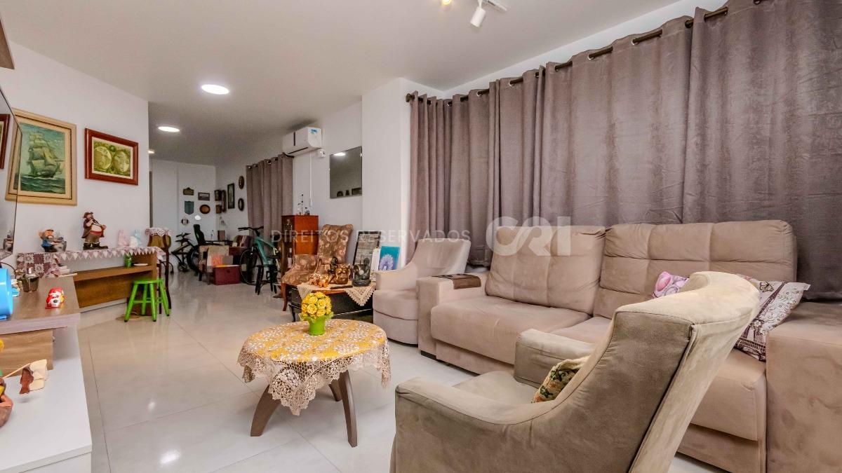 Apartamento com 3 quartos no Edifício Sagres no Centro de Itajaí