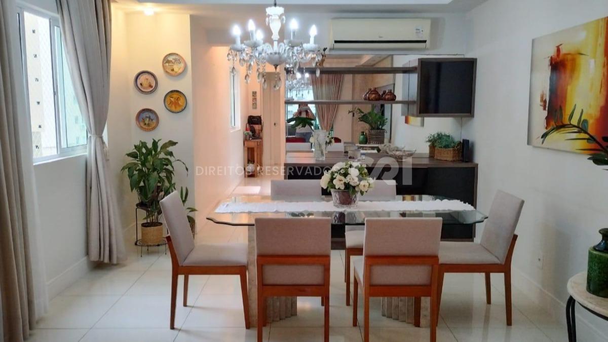 Apartamento com 3 Suítes no Edifício Bela Città no Centro de Balneário Camboriú