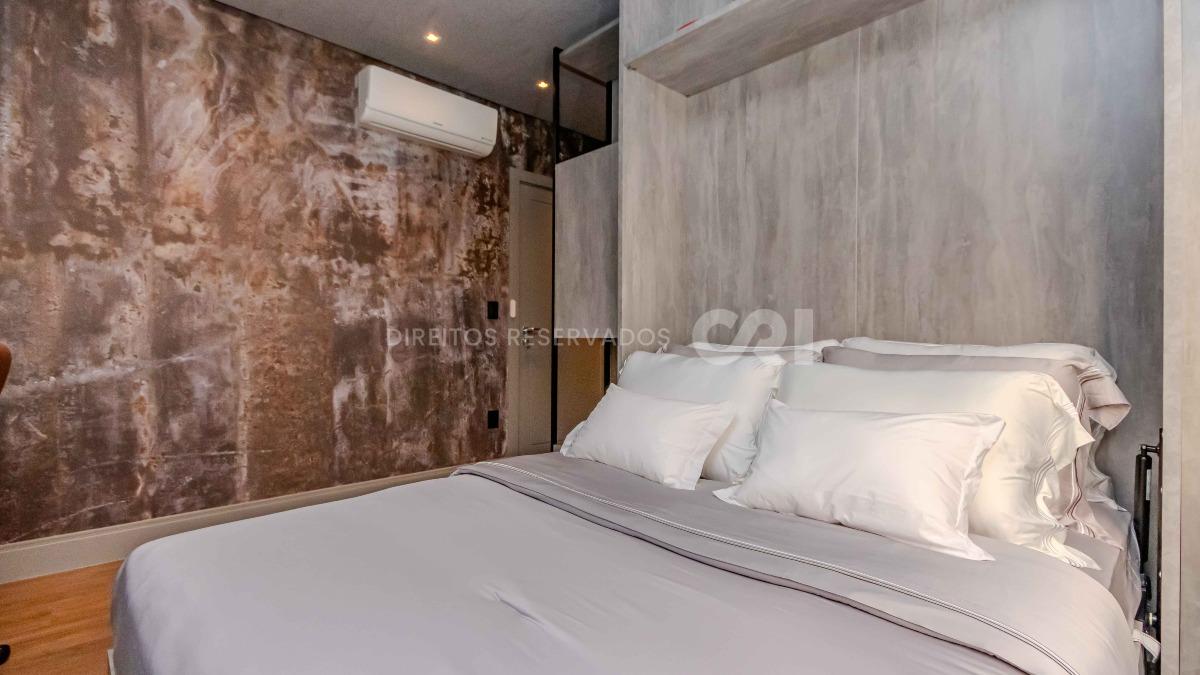 Apartamento com 4 suítes no Edifício Baturité na Barra Sul em Balneário Camboriú