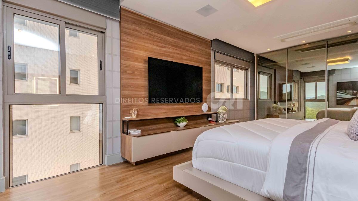 Apartamento com 4 suítes no Edifício Baturité na Barra Sul em Balneário Camboriú