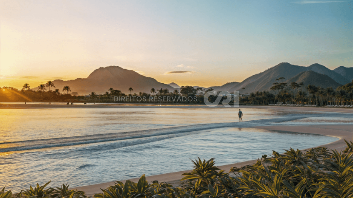Terreno com 425,70m² no All Wert Golf Residences 2 no Bairro Jardim Dourado em Porto Belo